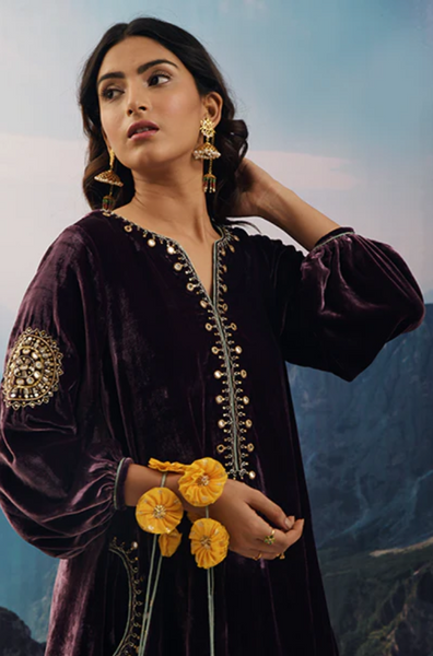 Hina Khan In Makhmalee Plum Velvet Sleeve Embroidered Suit With Dupatta