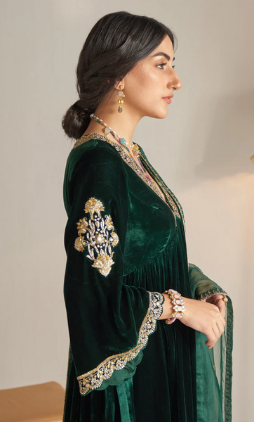Khizaan Embroidered Emerald Green V Neck Velvet Anarkali Set With Organza Dupatta Set Of 3