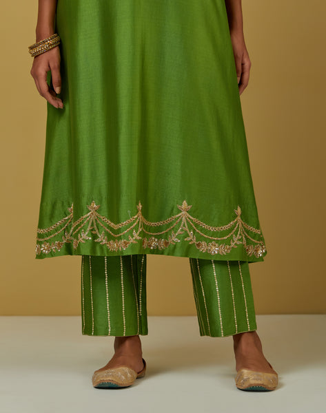 Green Embroidered Chanderi Silk Kurta with Pants and Dupatta