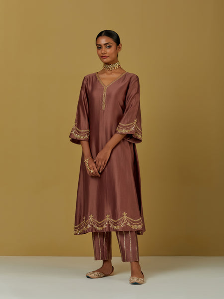 Dust Pink Embroidered Chanderi Silk Kurta with Pants